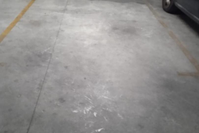 Foto 1 de Garatge de lloguer a Carrer D'andalusia, 23, Les Roquetes, Barcelona