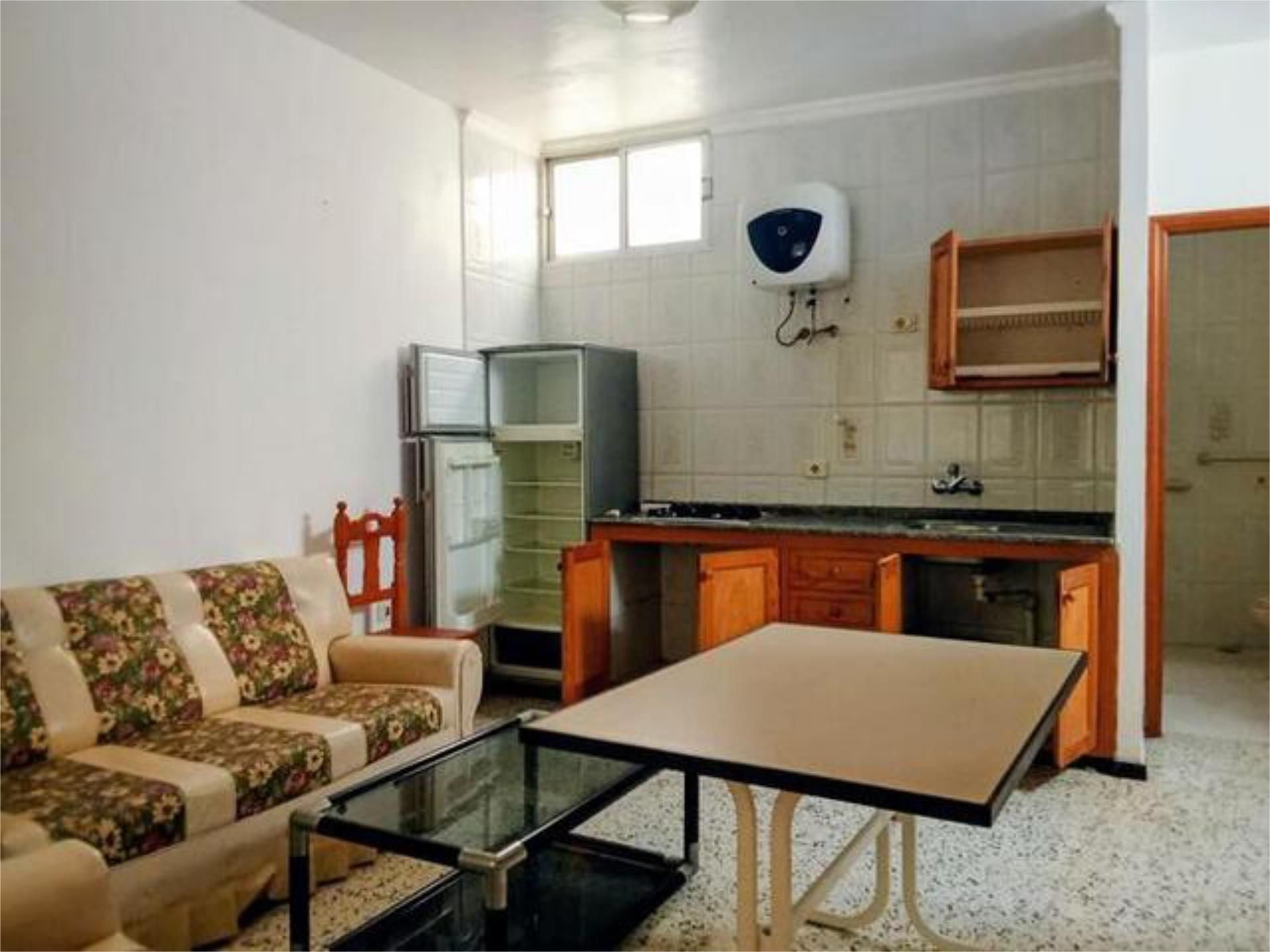 Cuina de Pis de lloguer en Ingenio amb Moblat