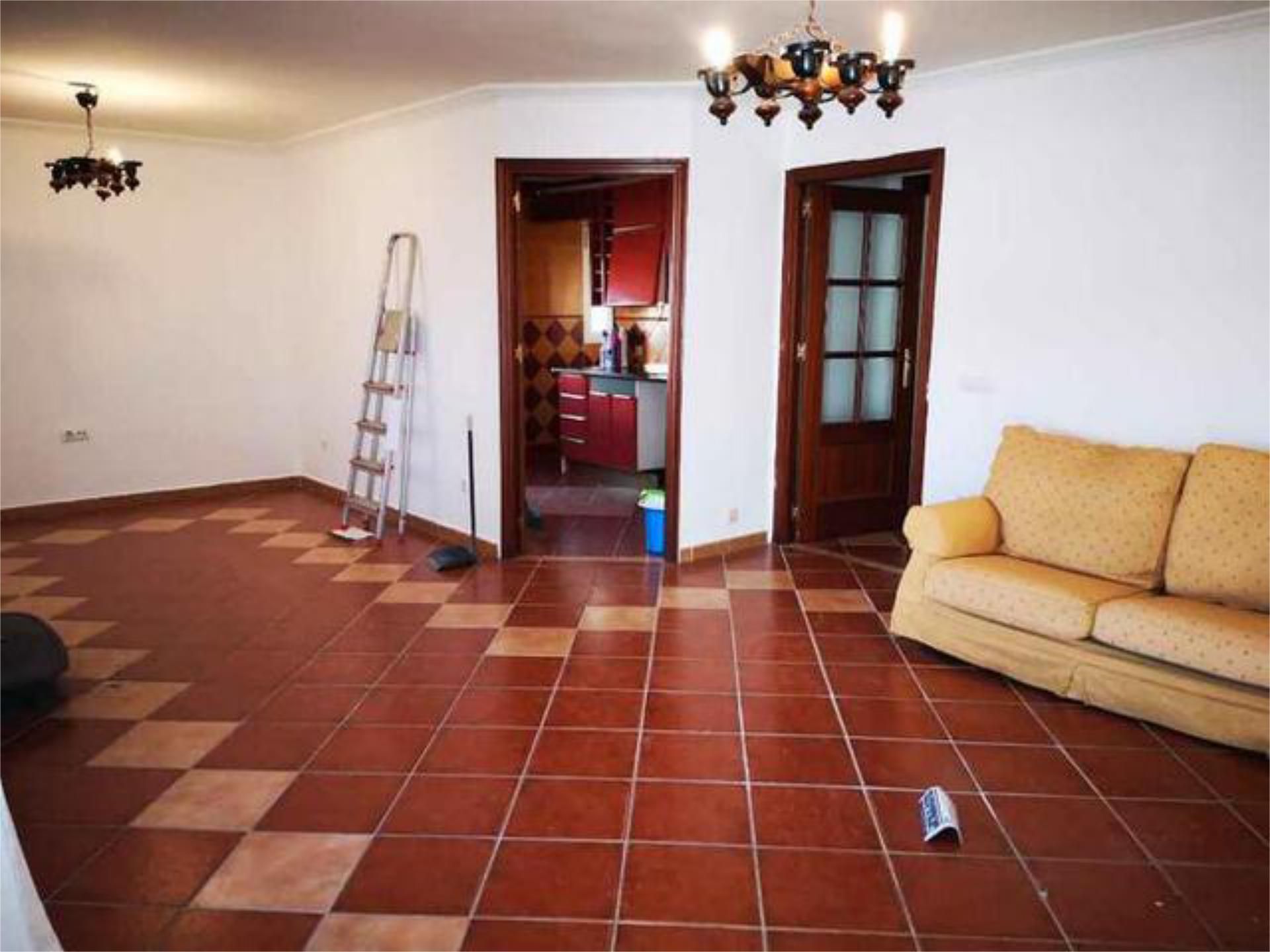 Pis de lloguer a Avenida de Europa Pis de lloguer en Montequinto amb Calefacció, Traster i Moblat