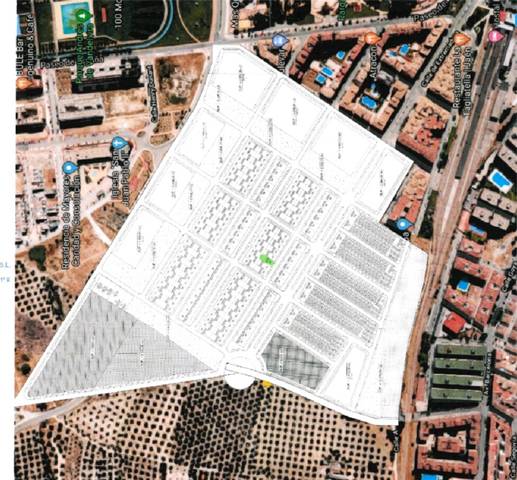 Terreno en Venta en Calle de Castilla-la Mancha, 10 en Renfe - Bulevar 1ª y 2ª Fase