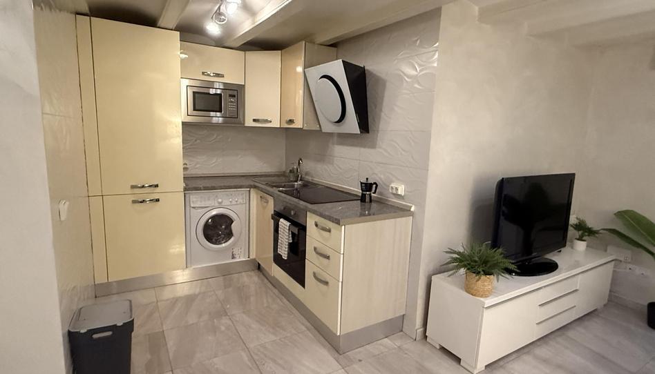 Foto 1 de Pis de lloguer a Carrer Dels Salvador, 5, El Raval, Barcelona