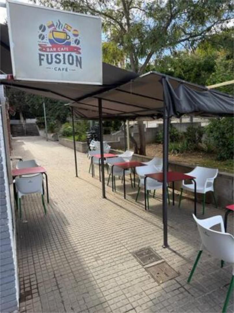 Local de lloguer a Camps Blancs