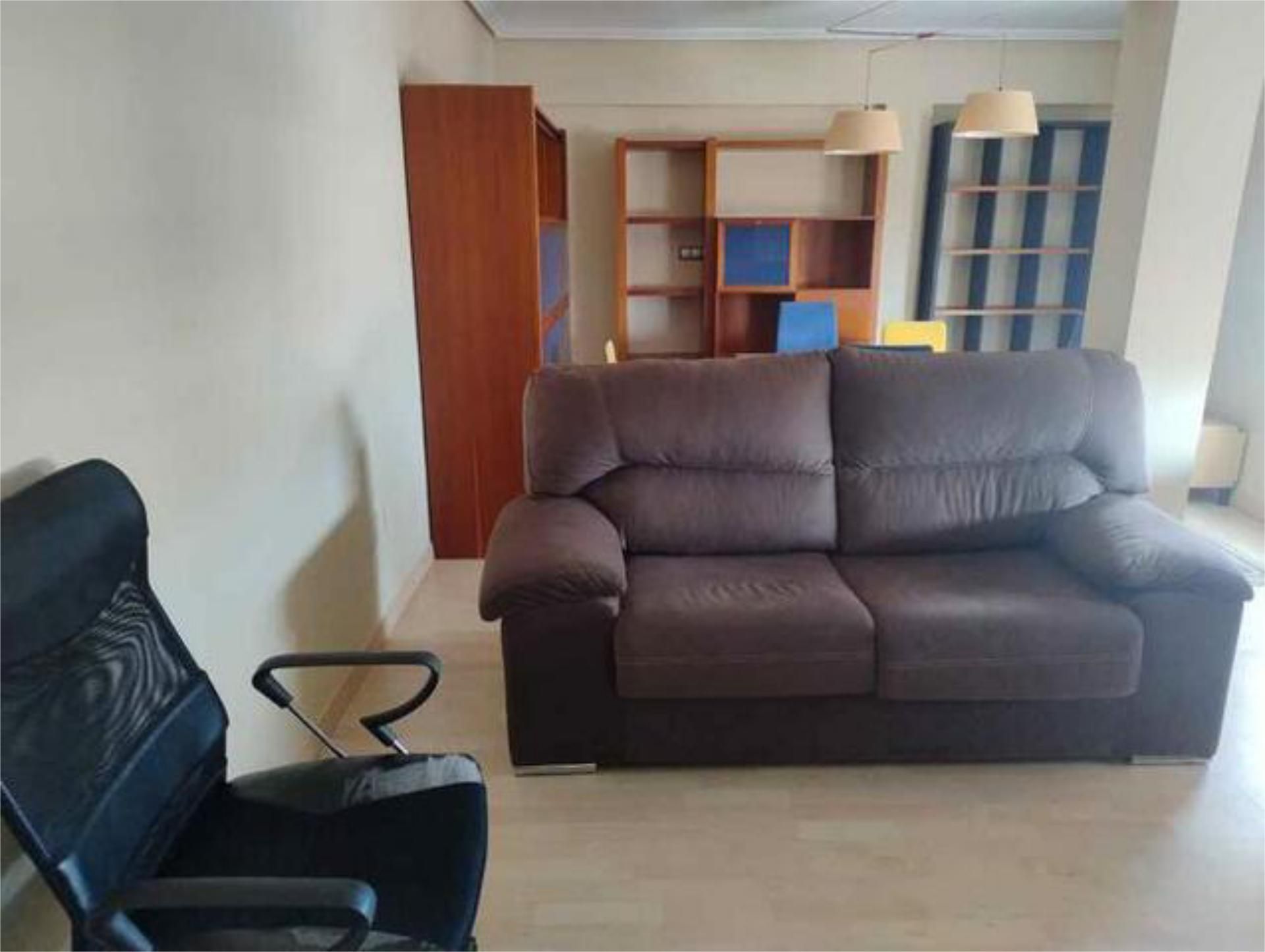 Sala de estar de Piso de alquiler en Valladolid Capital con Calefacción, Terraza y Amueblado