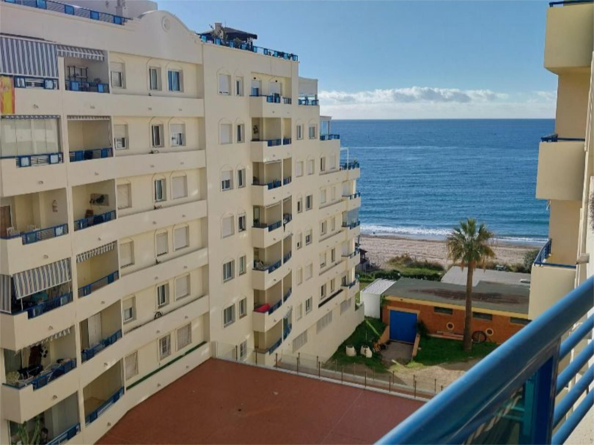 Piso de alquiler en Avenida Principe Salman, 2, Playa Bajadilla - Puertos Habitación de Piso de alquiler en Marbella con Aire acondicionado, Calefacción y Terraza