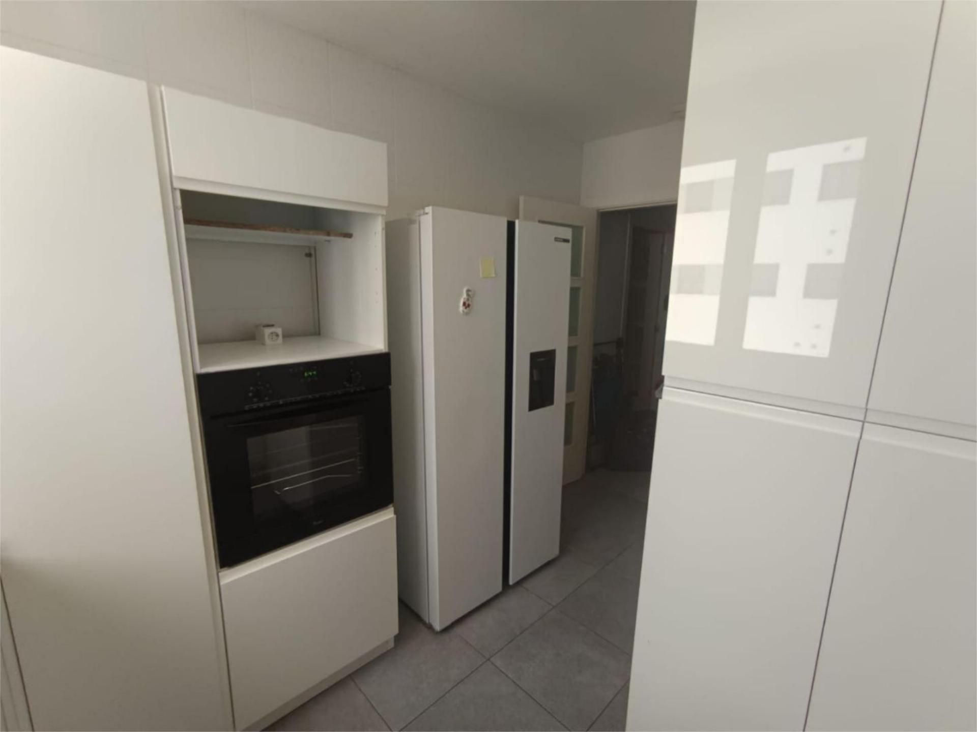 Flat to rent in Calle Periodista Juan Tribuna, 1, Colores -  Entreparques