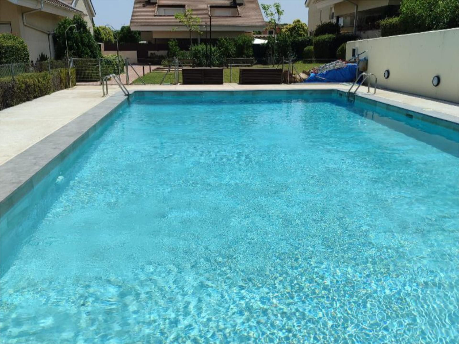 Swimming pool of Flat for sale in Cubas de la Sagra  with Heating, Private garden and Parquet flooring