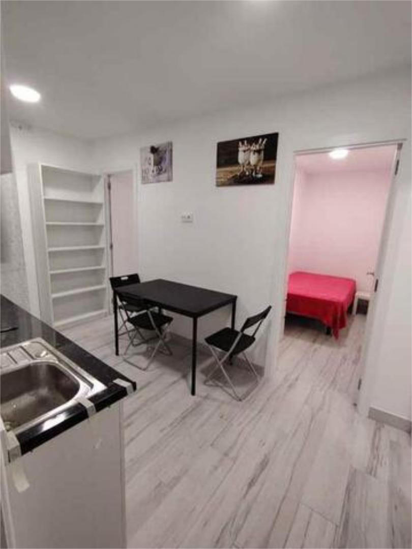 Flat to rent in Calle Pinto - San Roque