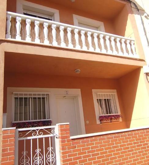 Casa adosada en venda a Calle Los Arcos, 5, Arrabal - Carrel - San Julián, Teruel - imatge 1 Foto 1 de Casa adosada en venda a Calle Los Arcos, 5, Arrabal - Carrel - San Julián, Teruel
