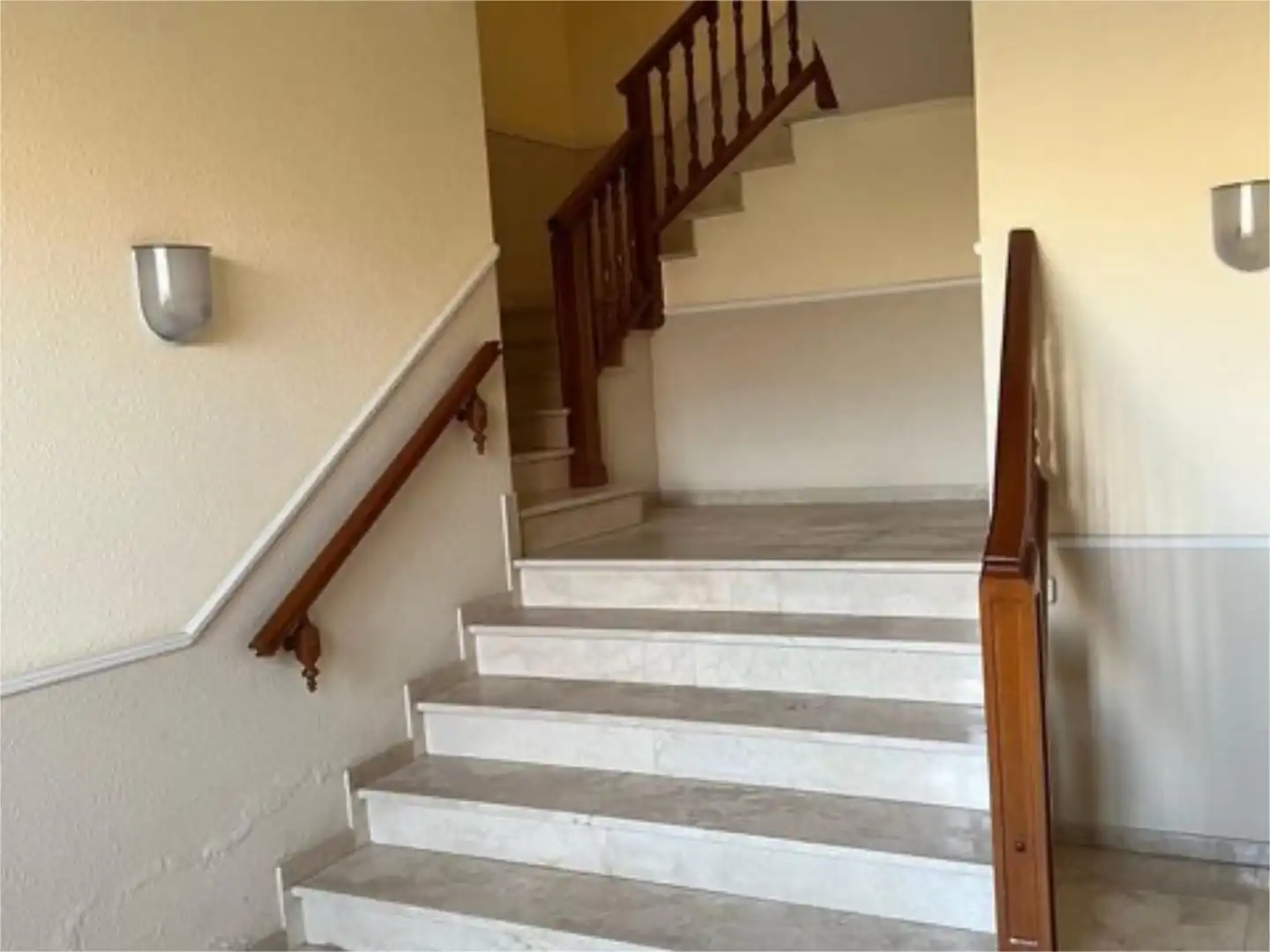Houses for sale in Carrer Sant Josep, 5, Bell-lloc d'Urgell Houses for sale in Bell-lloc d'Urgell with Air Conditioner, Heating and Terrace