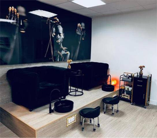 Local comercial en Alquiler en Mirasierra