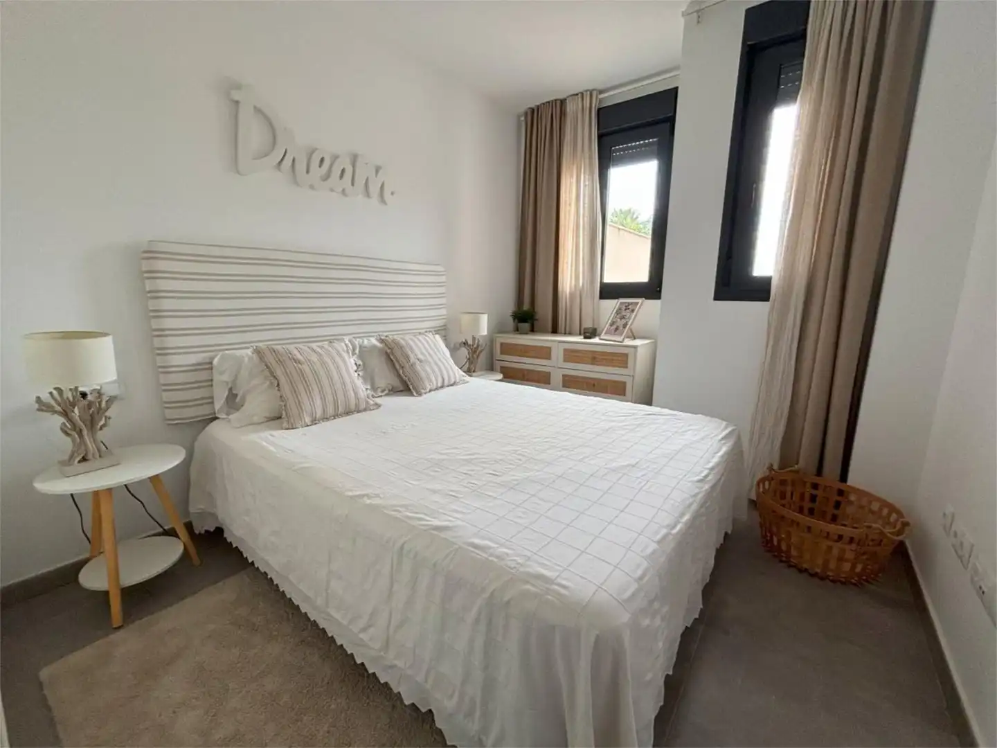 Apartament de lloguer a Carrer Mar Jónica, 1, El Palmar - Los Molinos Dormitori de Apartament de lloguer en Dénia amb Aire condicionat, Calefacció i Terrassa