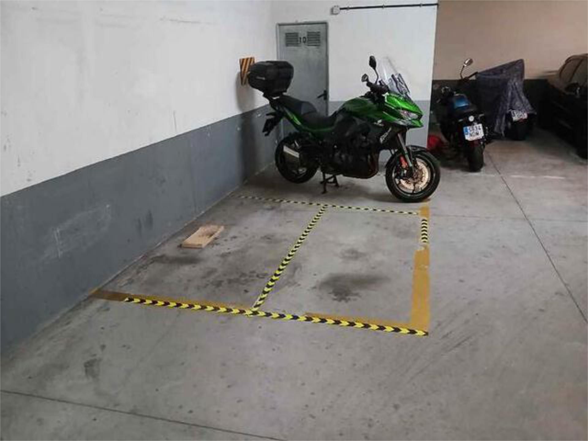 Parking of Garage to rent in Gijón 
