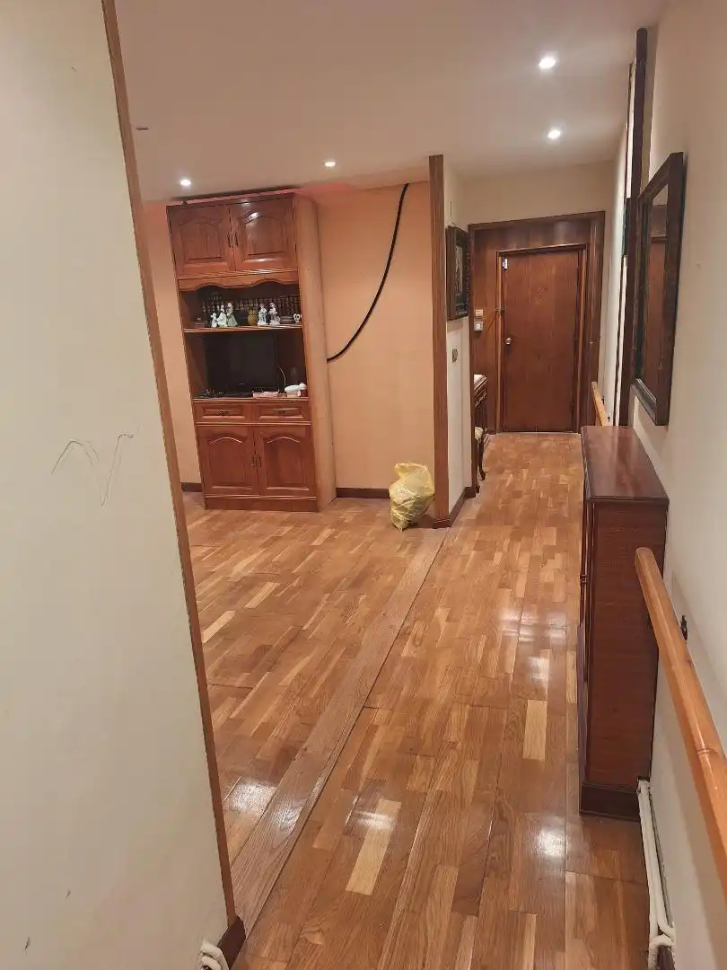 Pis en venda en Oviedo  amb Calefacció, Parquet i Traster
