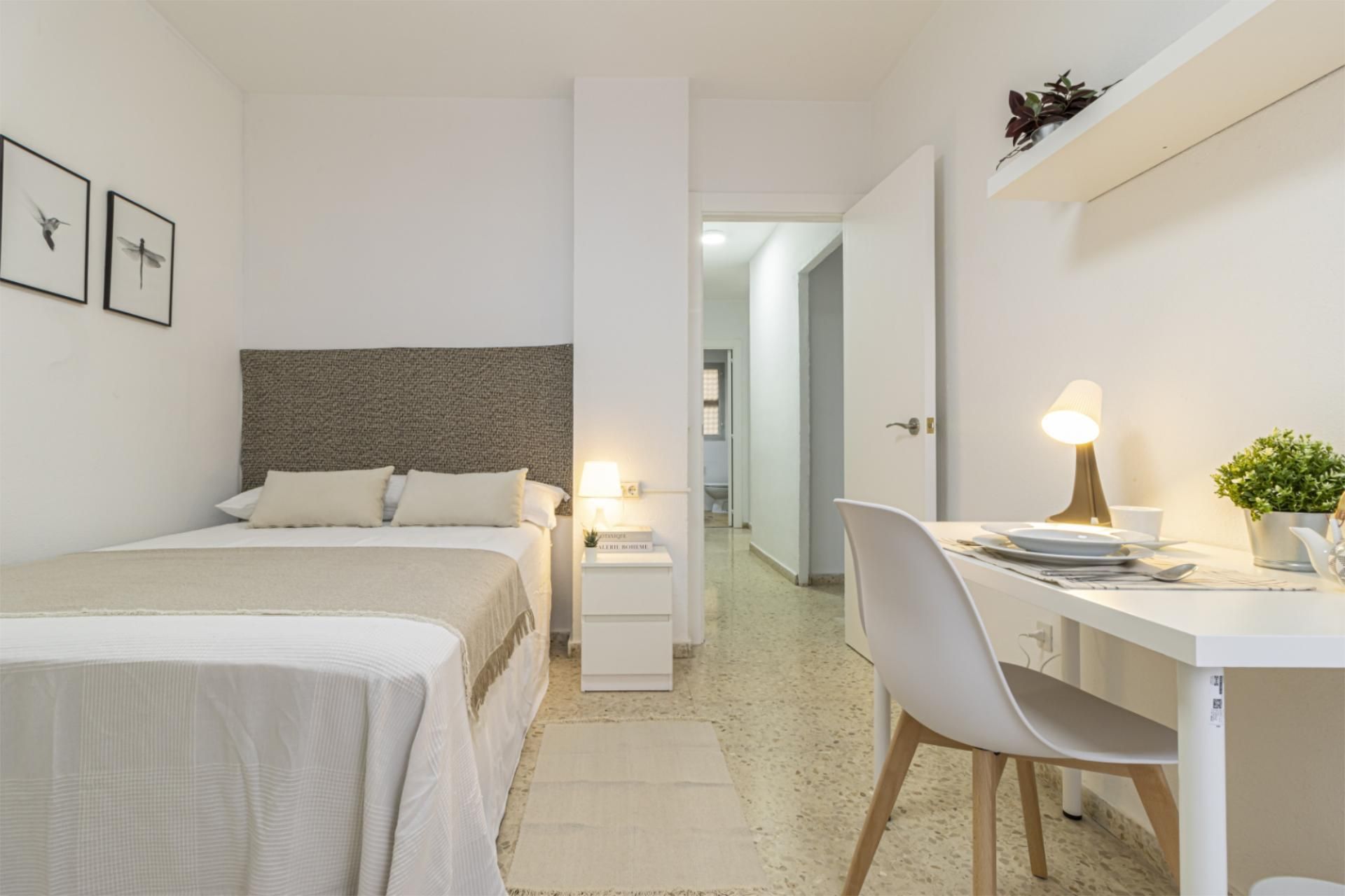 Dormitori de Pis per a compartir en Jerez de la Frontera amb Piscina, Moblat i Forn