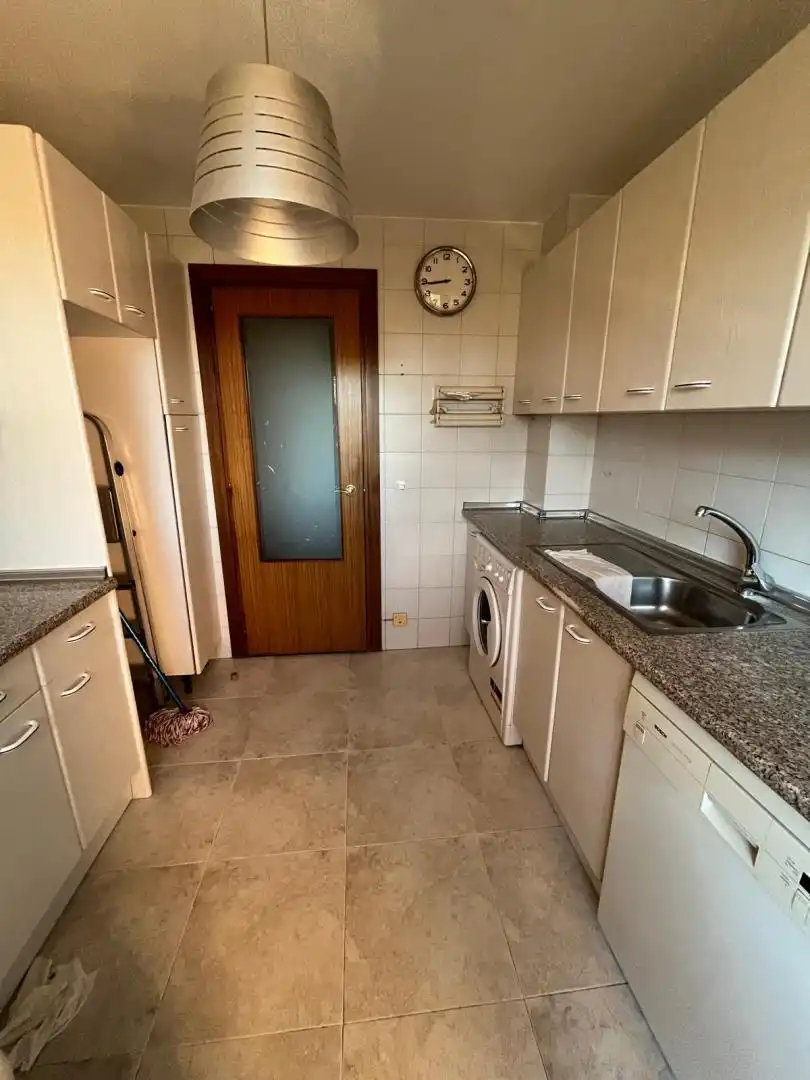 Pis en venda a Calle de la Casuarina, 29, Las Águilas Cuina de Pis en venda en Madrid amb Aire condicionat, Calefacció i Parquet