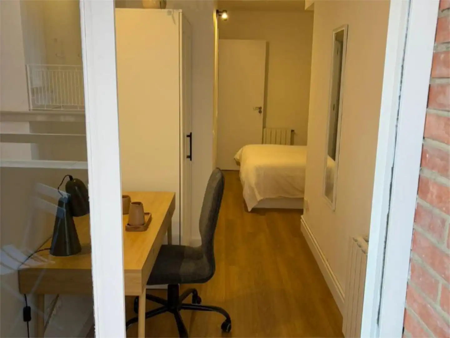 Room in Avinguda Francesc Macià, 31, Centre Històric Bedroom of Flat for share in Lleida with Air Conditioner, Heating and Parquet flooring