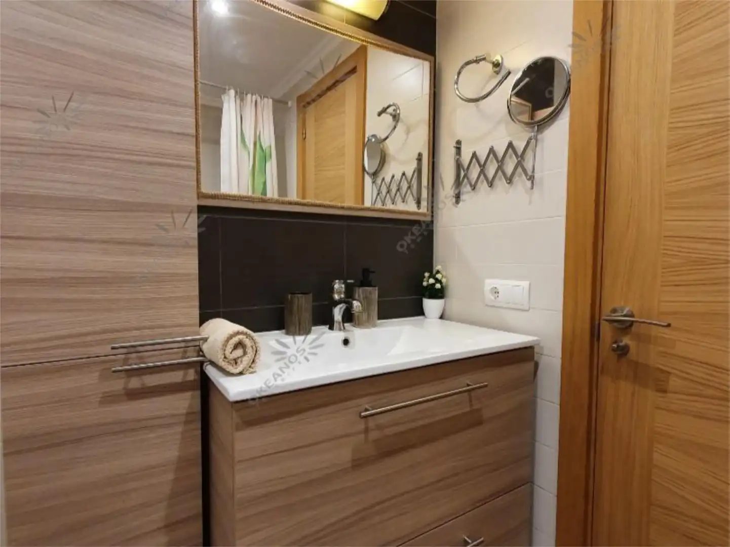 Piso en venta en Calle Pizarro, 2, Los Abrigos Baño de Piso en venta en Granadilla de Abona con Terraza y Piscina