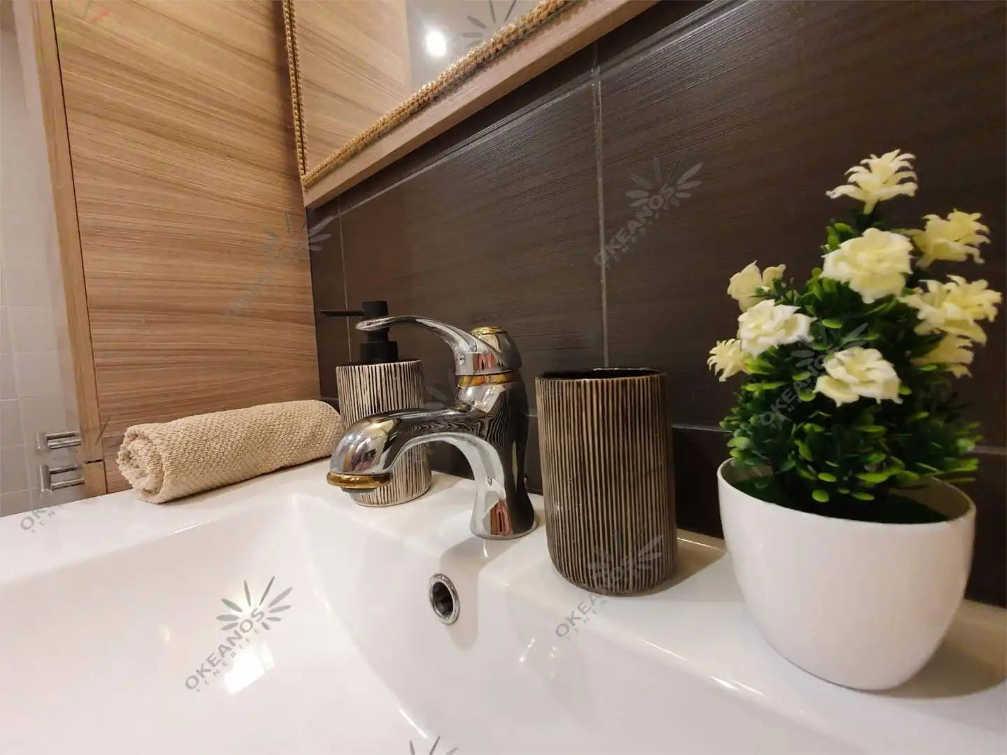 Piso en venta en Calle Pizarro, 2, Los Abrigos Baño de Piso en venta en Granadilla de Abona con Terraza y Piscina