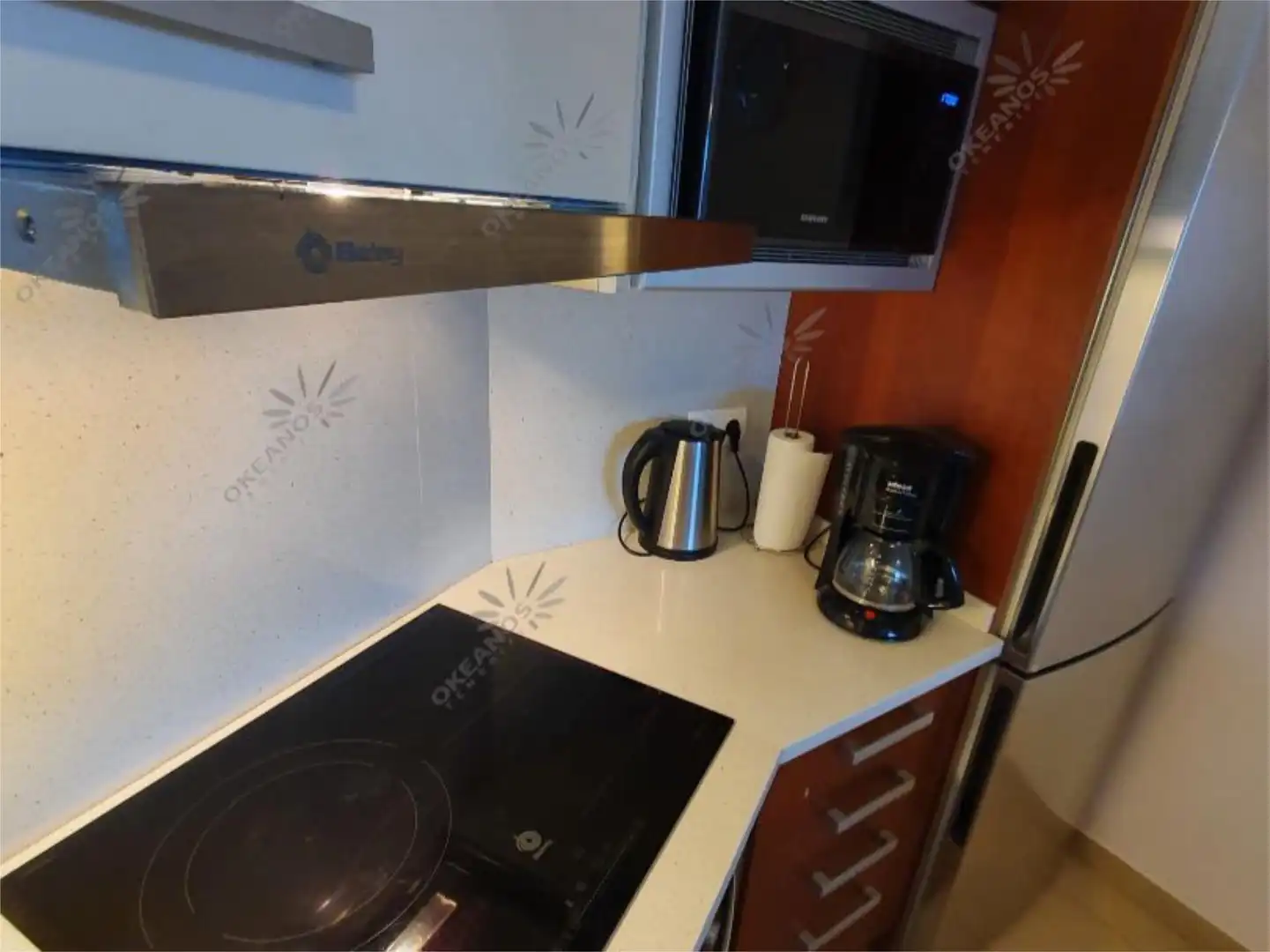 Piso en venta en Calle Pizarro, 2, Los Abrigos Cocina de Piso en venta en Granadilla de Abona con Terraza y Piscina