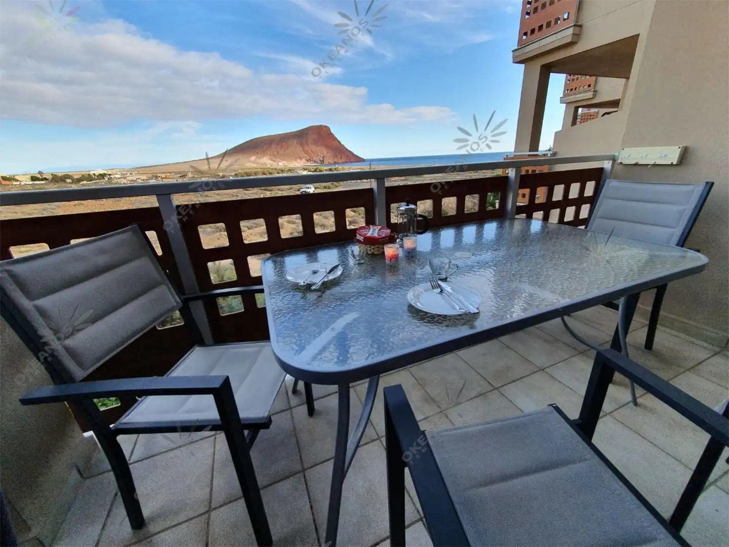 Piso en venta en Calle Pizarro, 2, Los Abrigos Terraza de Piso en venta en Granadilla de Abona con Terraza y Piscina