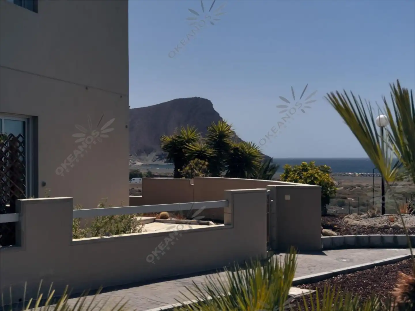 Piso en venta en Calle Pizarro, 2, Los Abrigos Vista exterior de Piso en venta en Granadilla de Abona con Terraza y Piscina