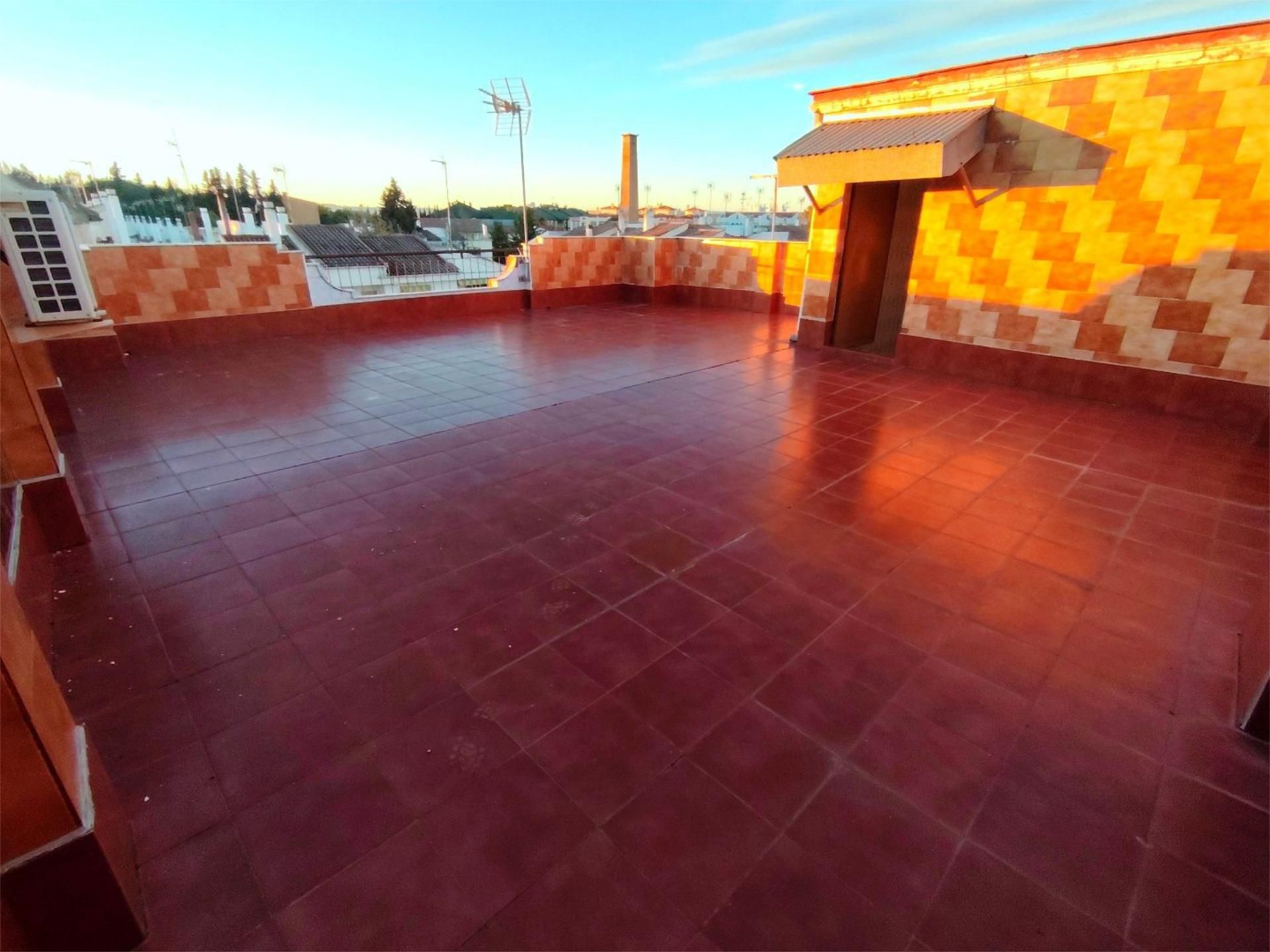 Terrace of Single-family semi-detached for sale in Linares  with Air Conditioner, Terrace and Storage room