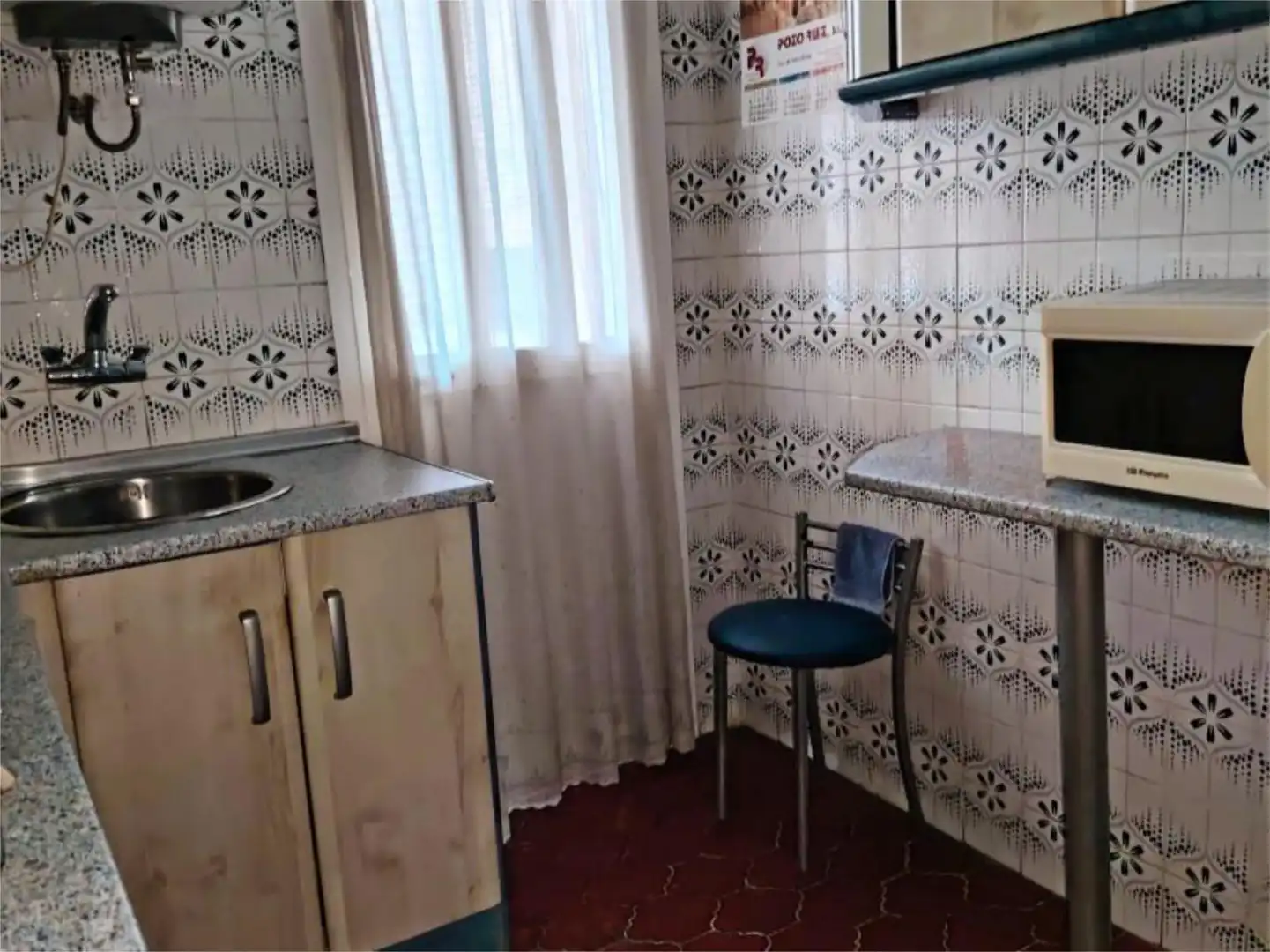 Casa adosada en venda a Calle Juan Diego de Dios Barrero, 11, Zona Hospital Cuina de Casa adosada en venda en Linares amb Aire condicionat, Terrassa i Traster