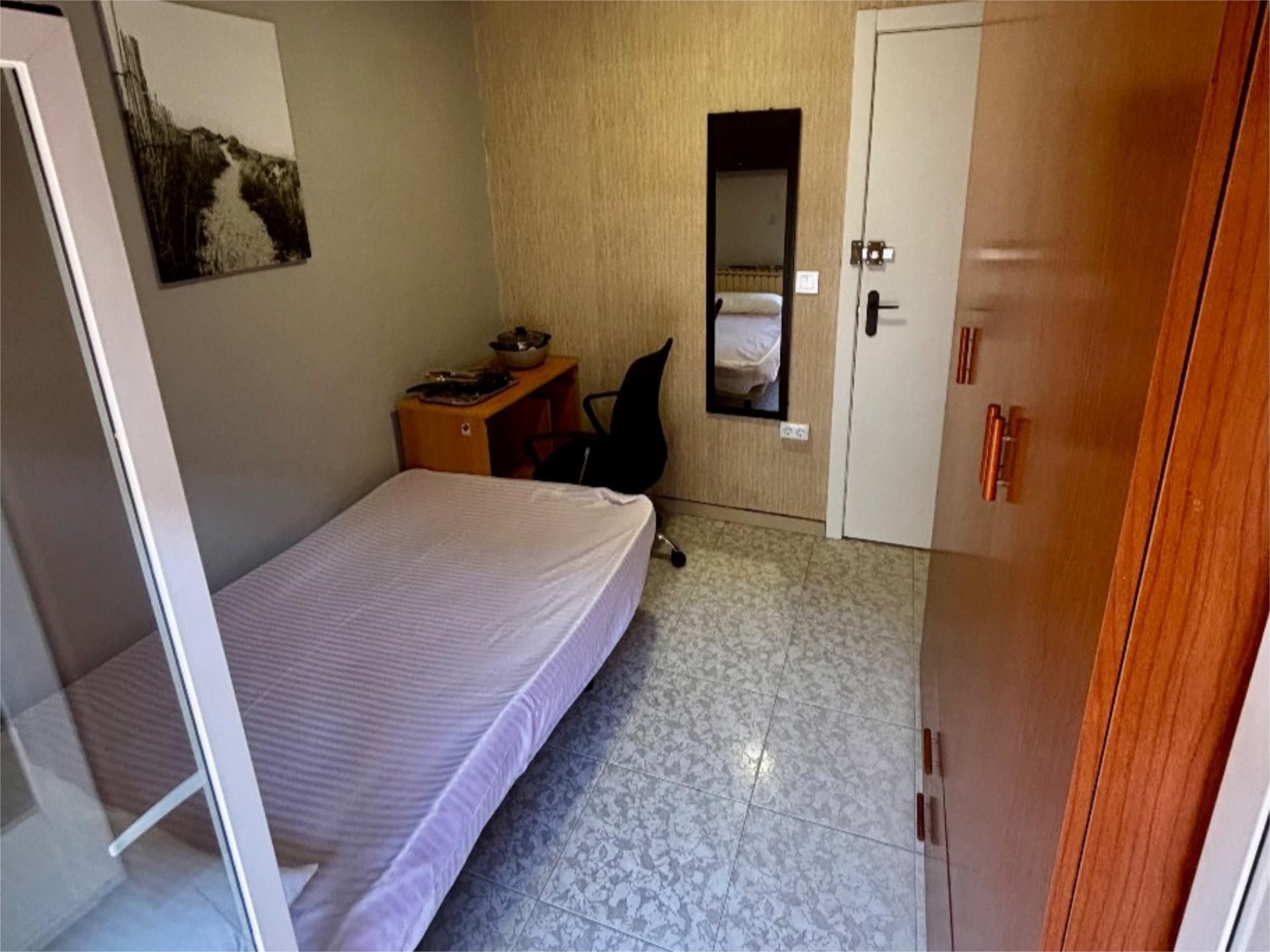 Habitación de Piso para compartir en Torrejón de Ardoz con Calefacción, Terraza y Amueblado