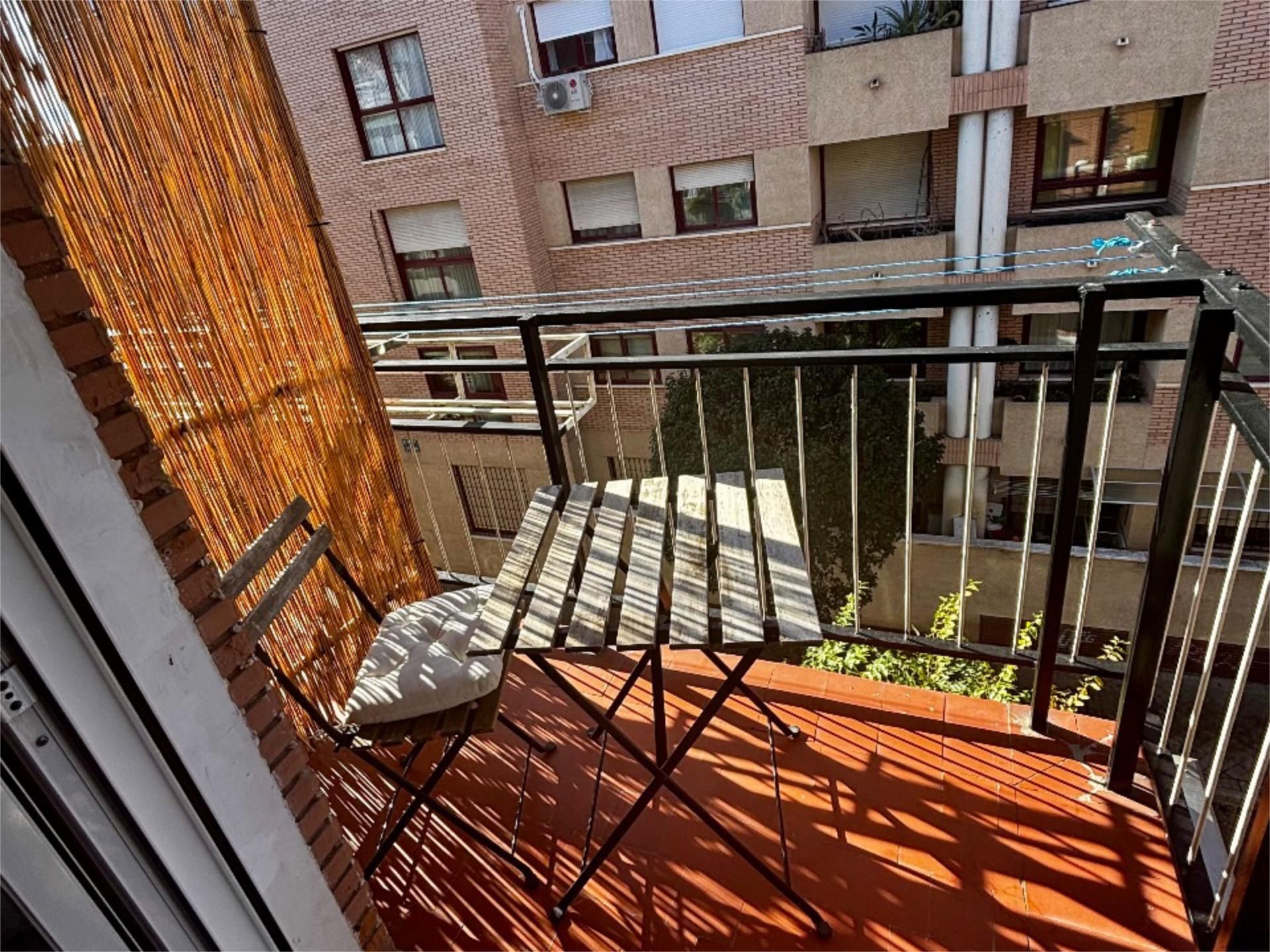 Pis per a compartir a Calle del Carbono, 9, Virgen del Rosario Pis per a compartir a Calle del Carbono, 9, Virgen del Rosario