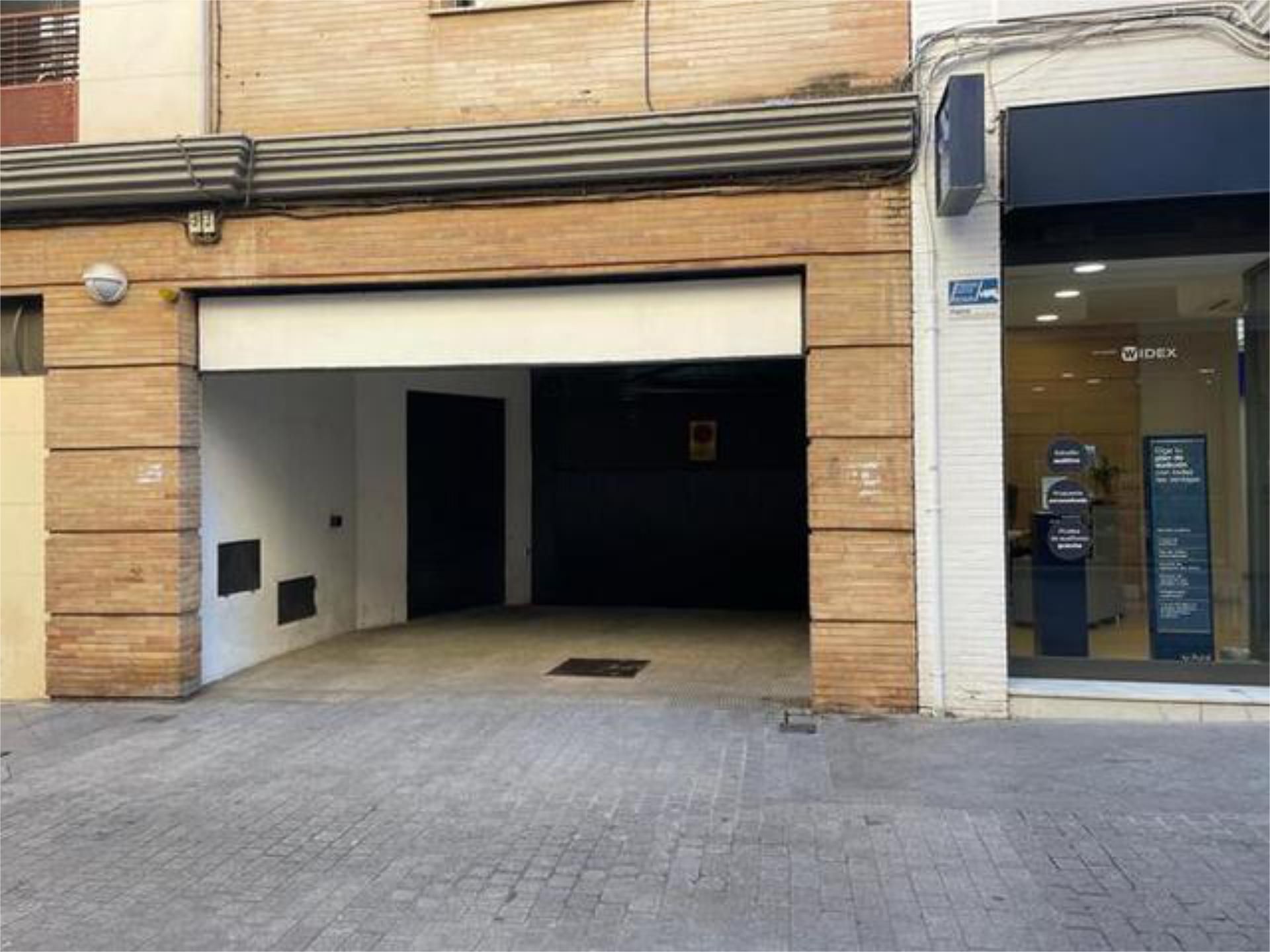 Garage to rent in Centro - Doña Mercedes Parking of Garage to rent in Dos Hermanas
