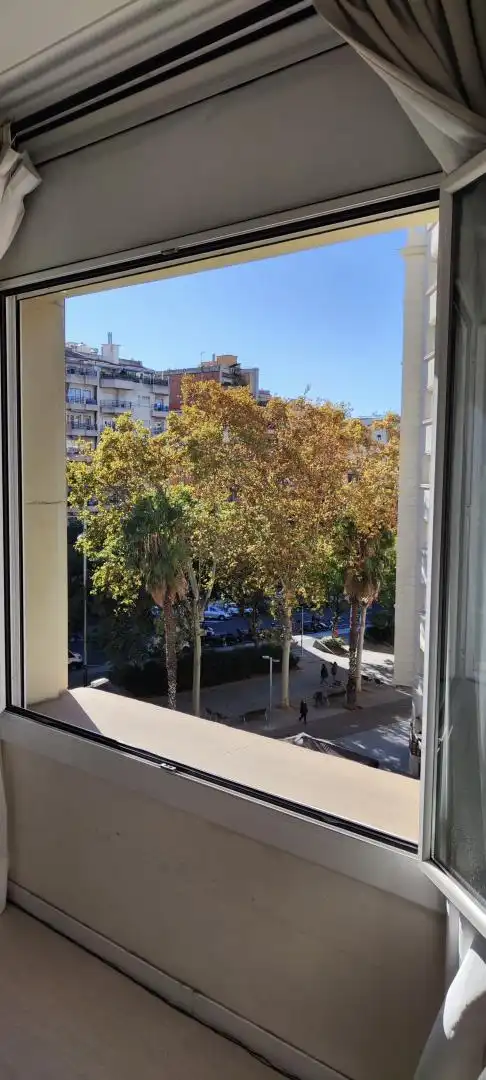 Habitació a Carrer de Casanova, 103, L'Antiga Esquerra de l'Eixample Vista exterior de Pis per a compartir en Barcelona amb Calefacció, Parquet i Terrassa