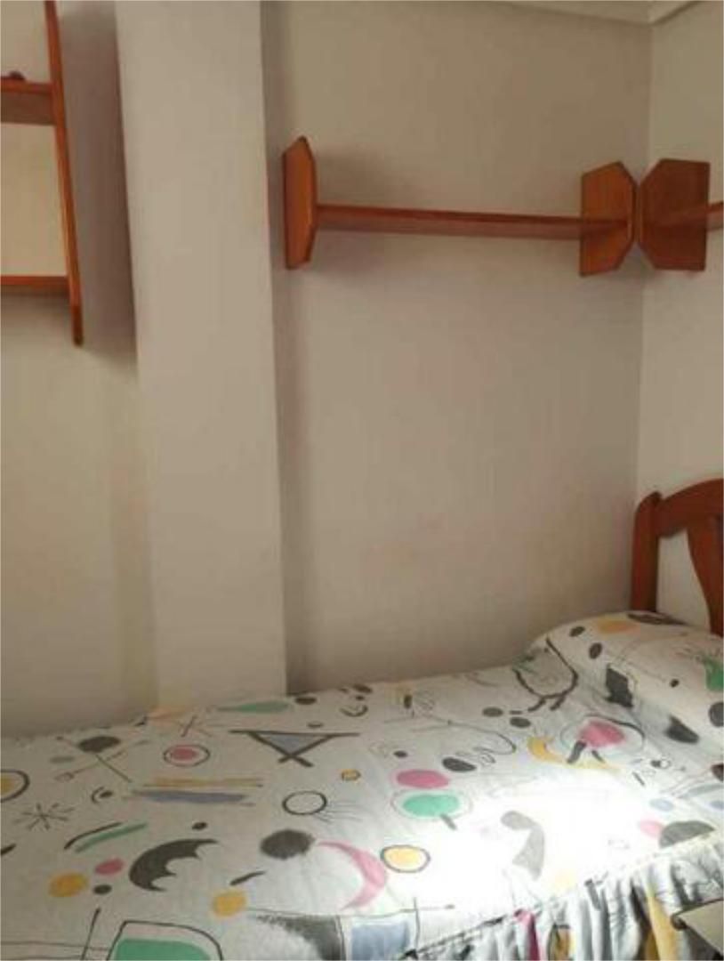 Dormitori de Casa adosada en venda en Torrevieja amb Terrassa i Piscina