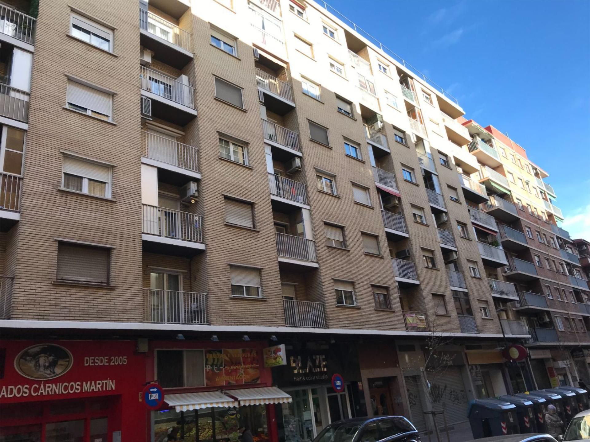 Vista exterior de Pis en venda en  Zaragoza Capital amb Terrassa i Balcó