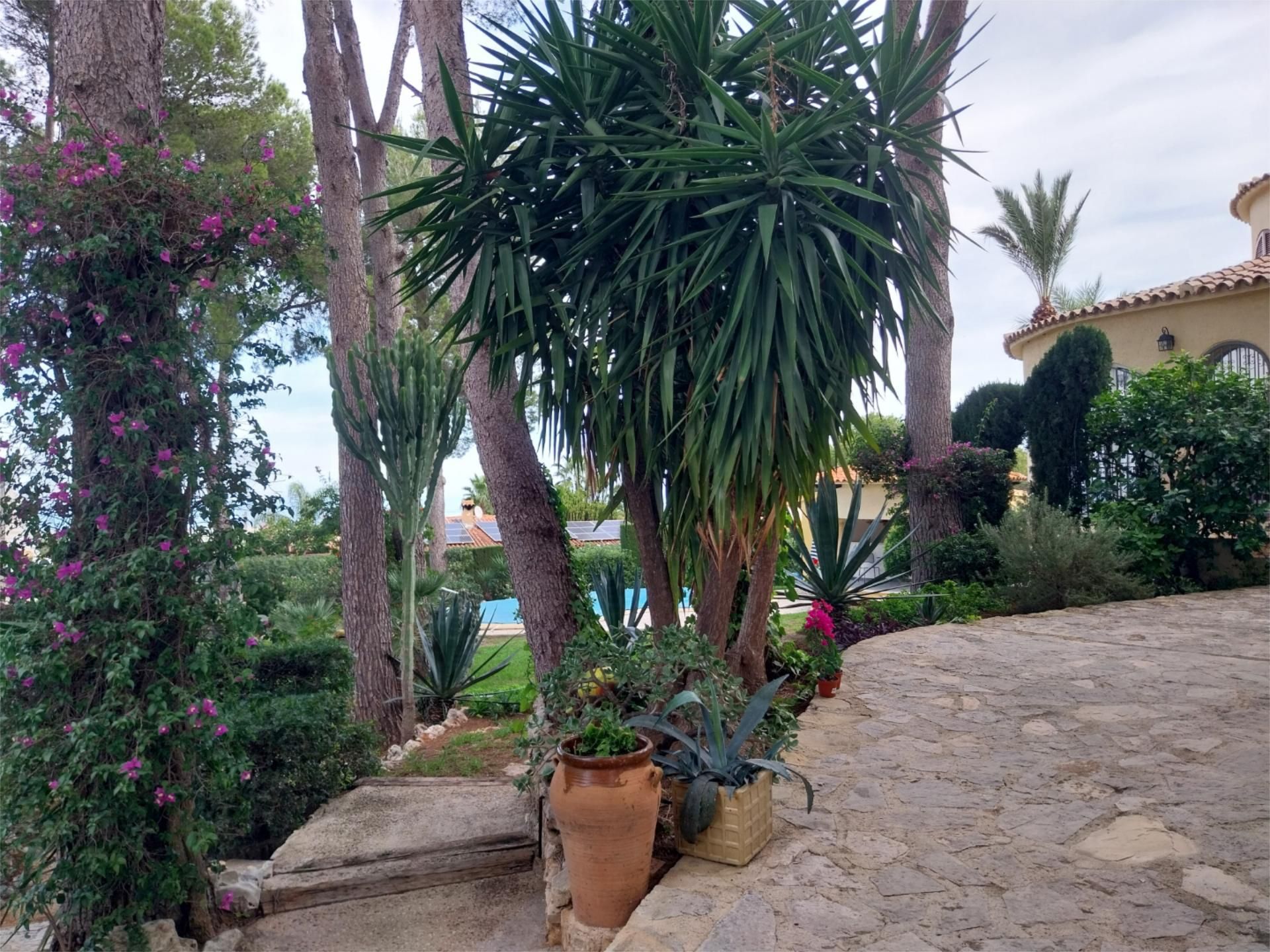 Garden of House or chalet for sale in Dénia  with Air Conditioner, Terrace and Swimming Pool