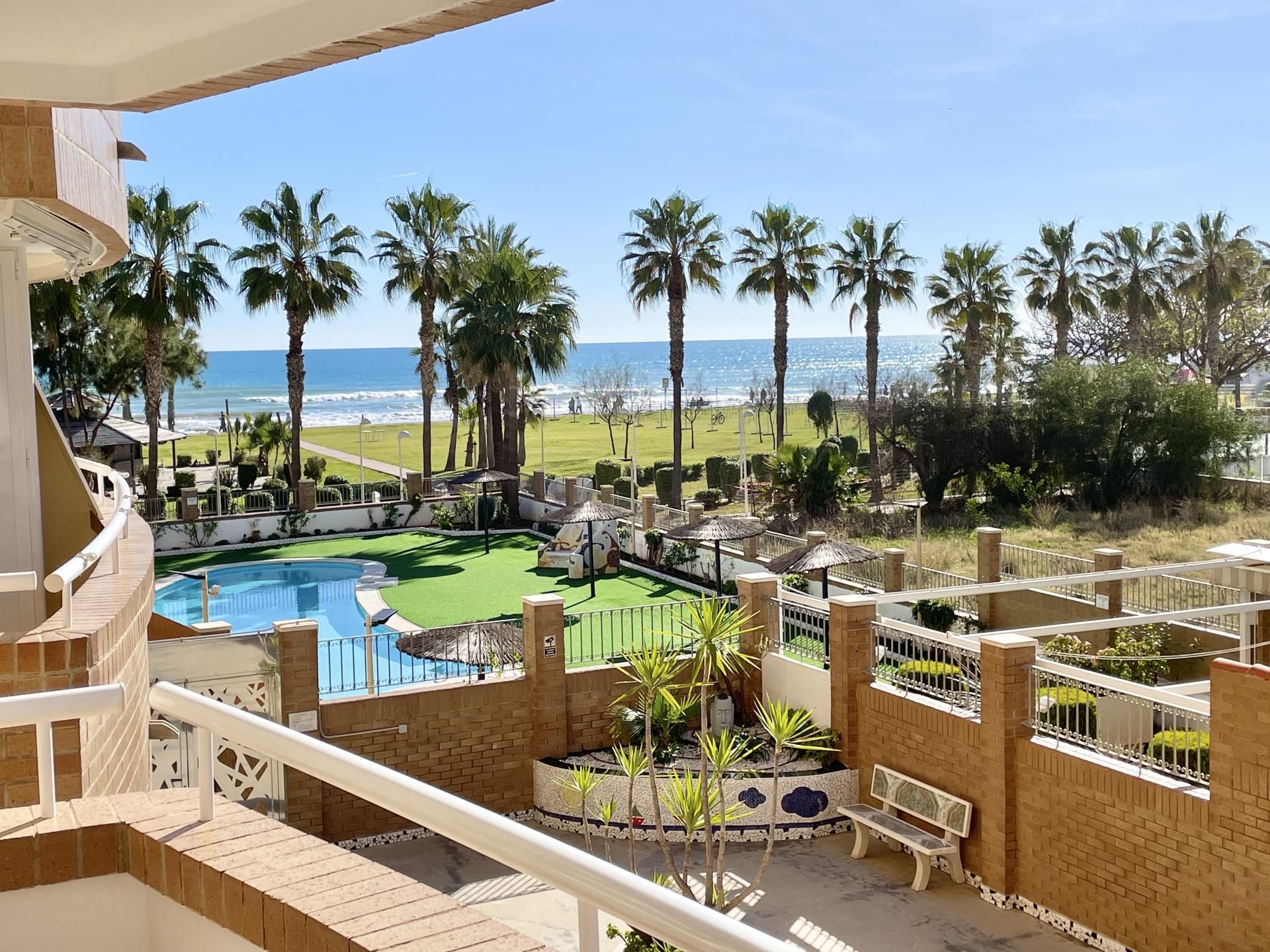 Flat for sale in Carrer Amplaries, 23, Marina d'Or Terrace of Flat for sale in Oropesa del Mar / Orpesa with Air Conditioner, Terrace and Swimming Pool