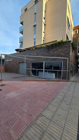 Local comercial en Alquiler en Calle la Huerta, 19 en Parque Lo Torrent