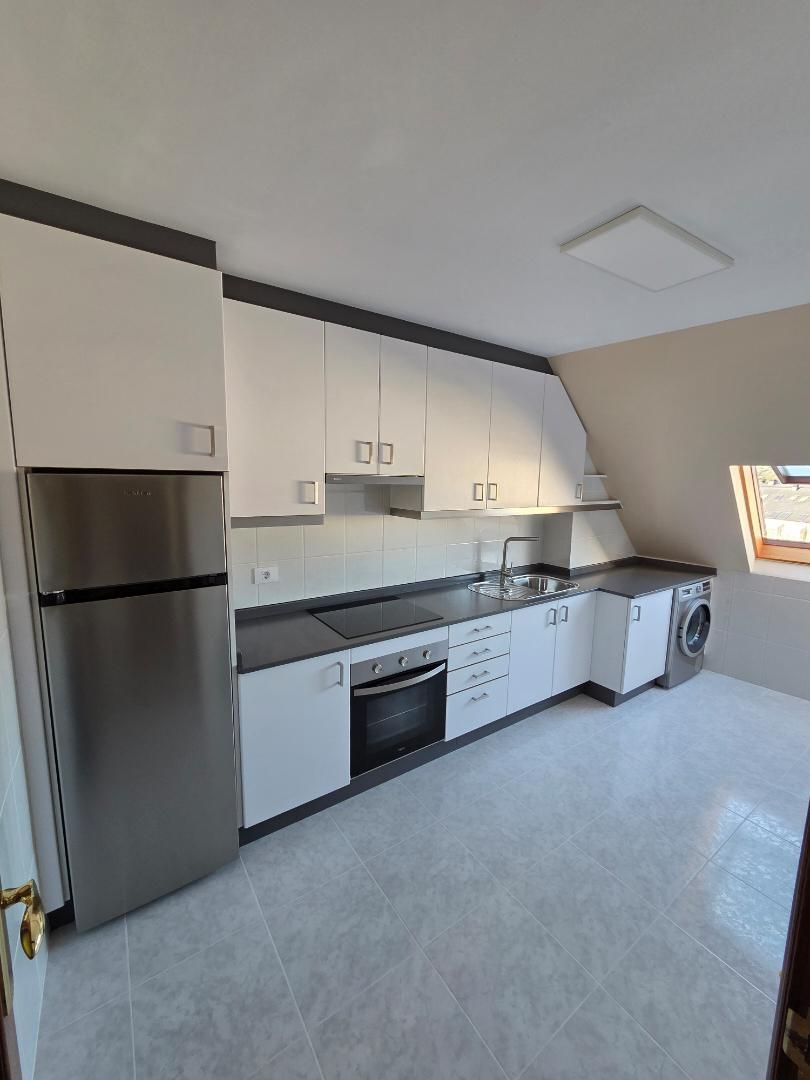 Àtic en venda a Rúa Rollo, 51, Betanzos Cuina de Àtic en venda en Betanzos amb Balcó