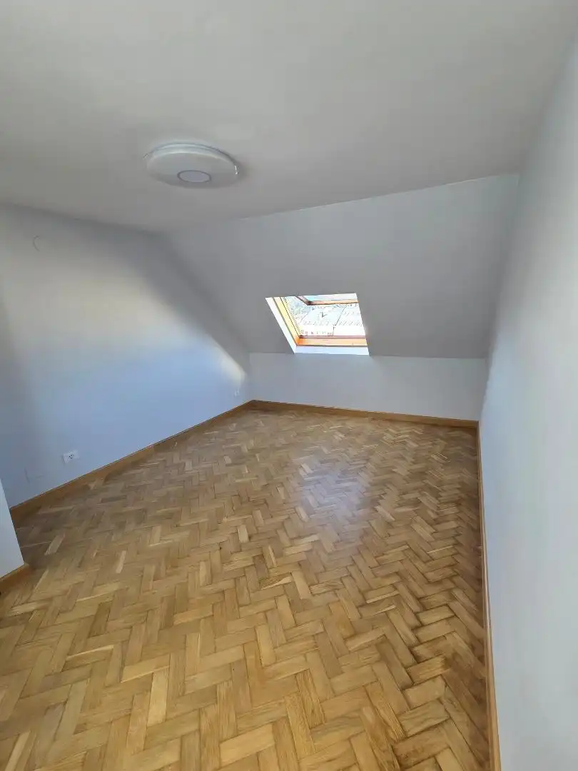 Ático en venta en Rúa Rollo, 51, Betanzos Habitación de Ático en venta en Betanzos con Balcón