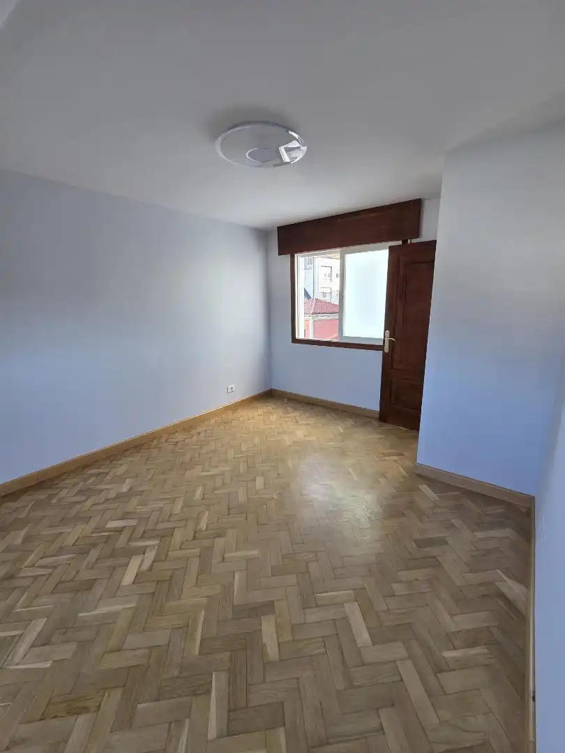 Ático en venta en Rúa Rollo, 51, Betanzos Habitación de Ático en venta en Betanzos con Balcón