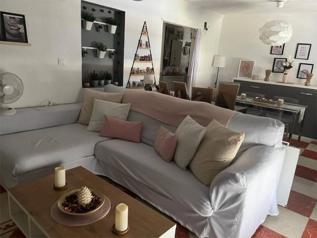 Piso en Venta en Calle Ciudad de Alfafar, 4 en Parque Alcosa