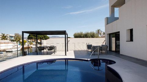 Foto 2 de Casa o xalet en venda a Carrer Alberes, 208a, Alberes, Empuriabrava