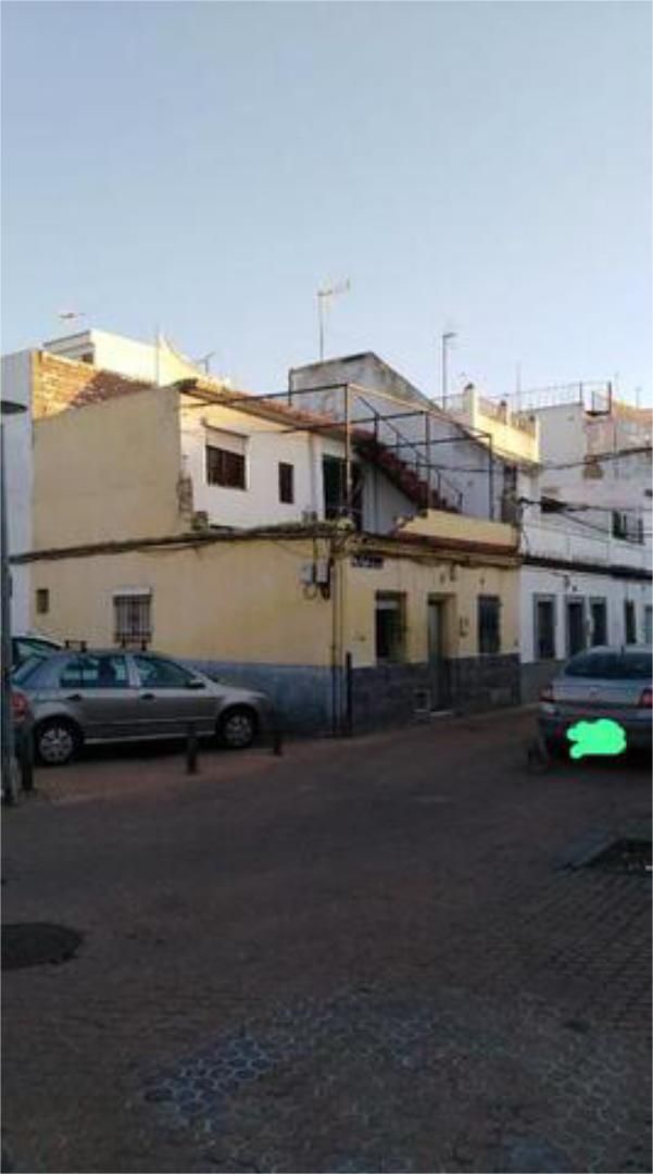 Exterior view of House or chalet for sale in  Sevilla Capital