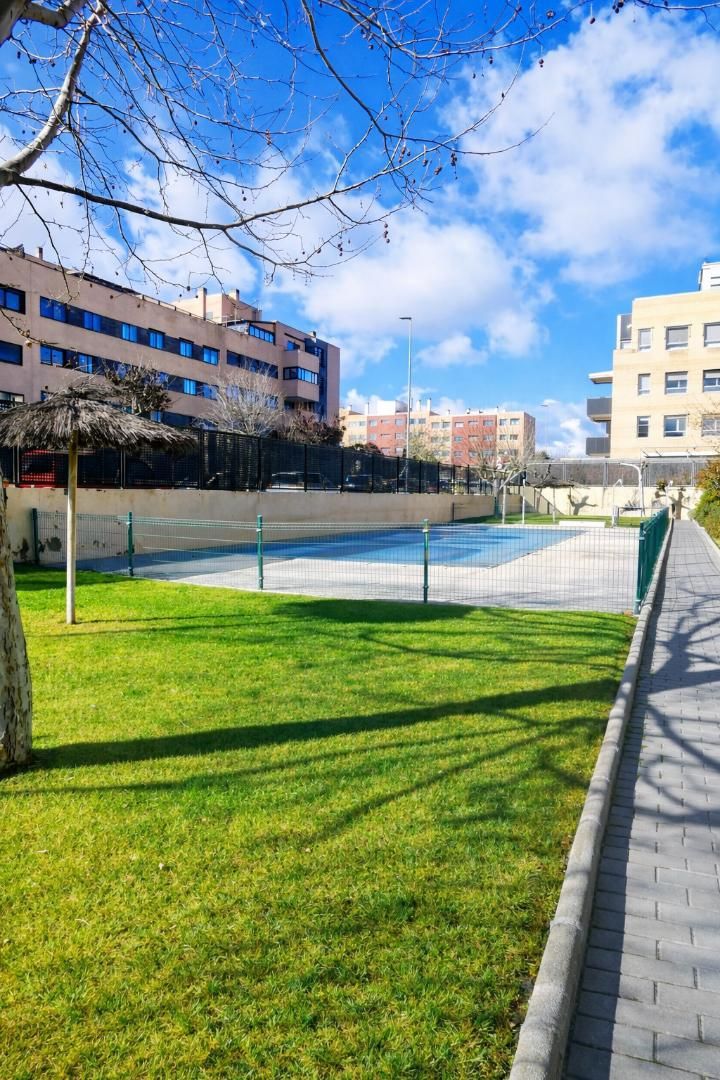 Flat for sale in Avenida de Los Quiñones, 6p, Dehesa Vieja - Puente Cultural Flat for sale in Avenida de Los Quiñones, 6p, Dehesa Vieja - Puente Cultural