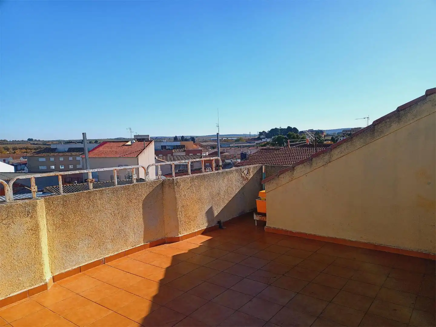 Flat for sale in Calle Cardenal Monescillo, 7, Pozuelo de Calatrava Terrace of Flat for sale in Pozuelo de Calatrava with Air Conditioner and Terrace