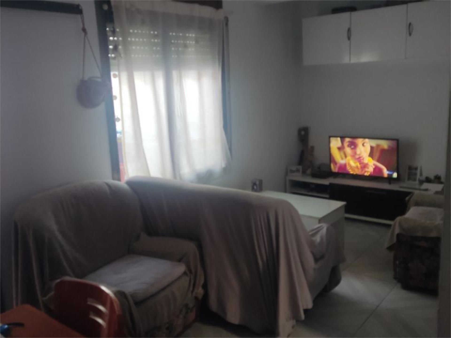 Pis de lloguer a Carrer de Sant Sebastià, 7, Pont Vell Sala d'estar de Pis de lloguer en Ripollet amb Calefacció, Terrassa i Moblat