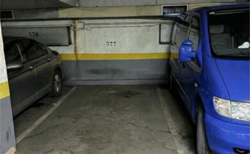 Garage to rent in Marroquina, Madrid - image 1 Photo 1 of Garage to rent in Marroquina, Madrid