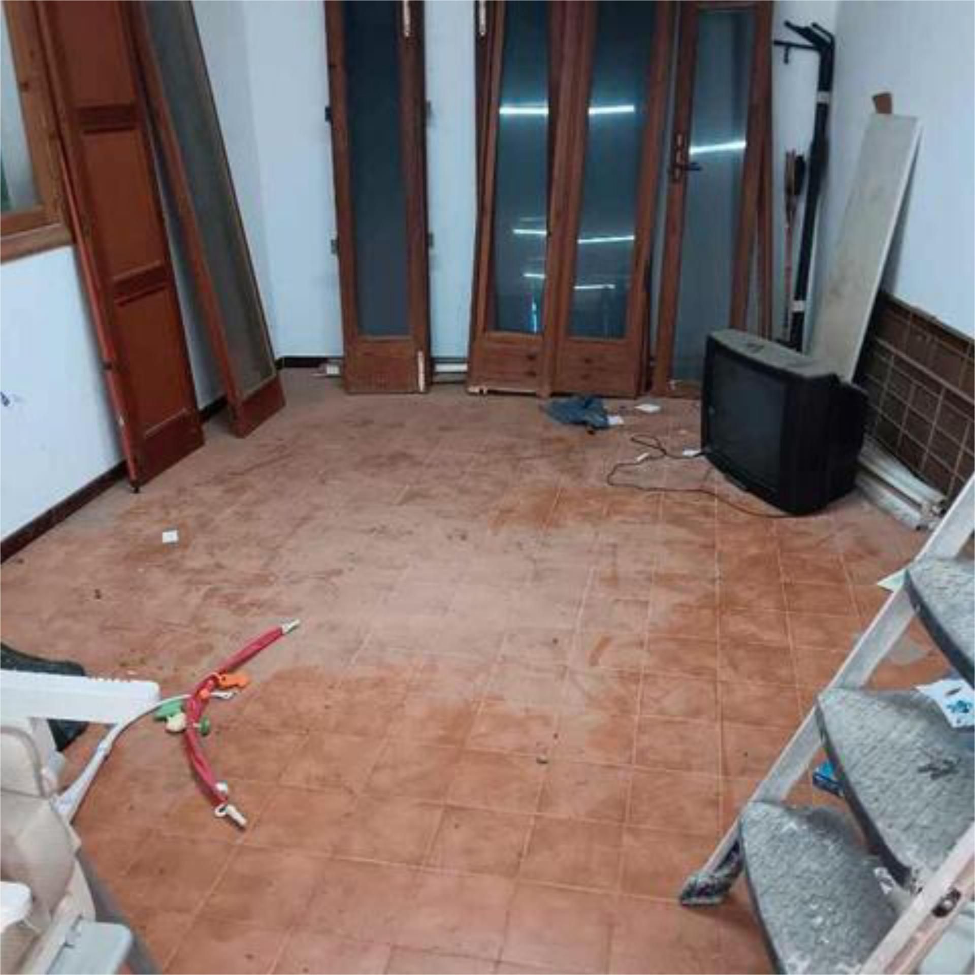 Oficina de lloguer en Selva