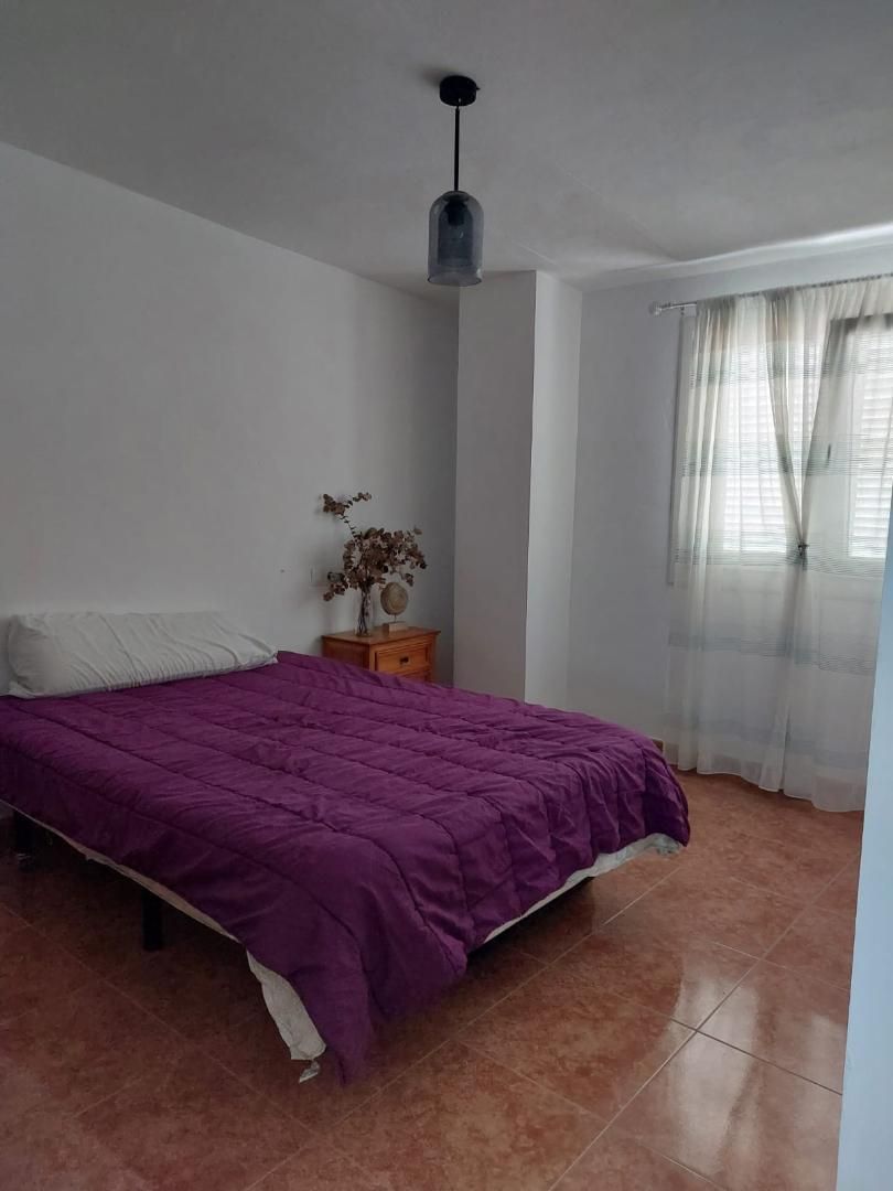 Single-family semi-detached to share in Calle Sotavento, 25, Distrito Zeta - Recinto Ferial Cortijo de Torres Bedroom of Single-family semi-detached to share in Málaga Capital with Terrace, Furnished and Oven