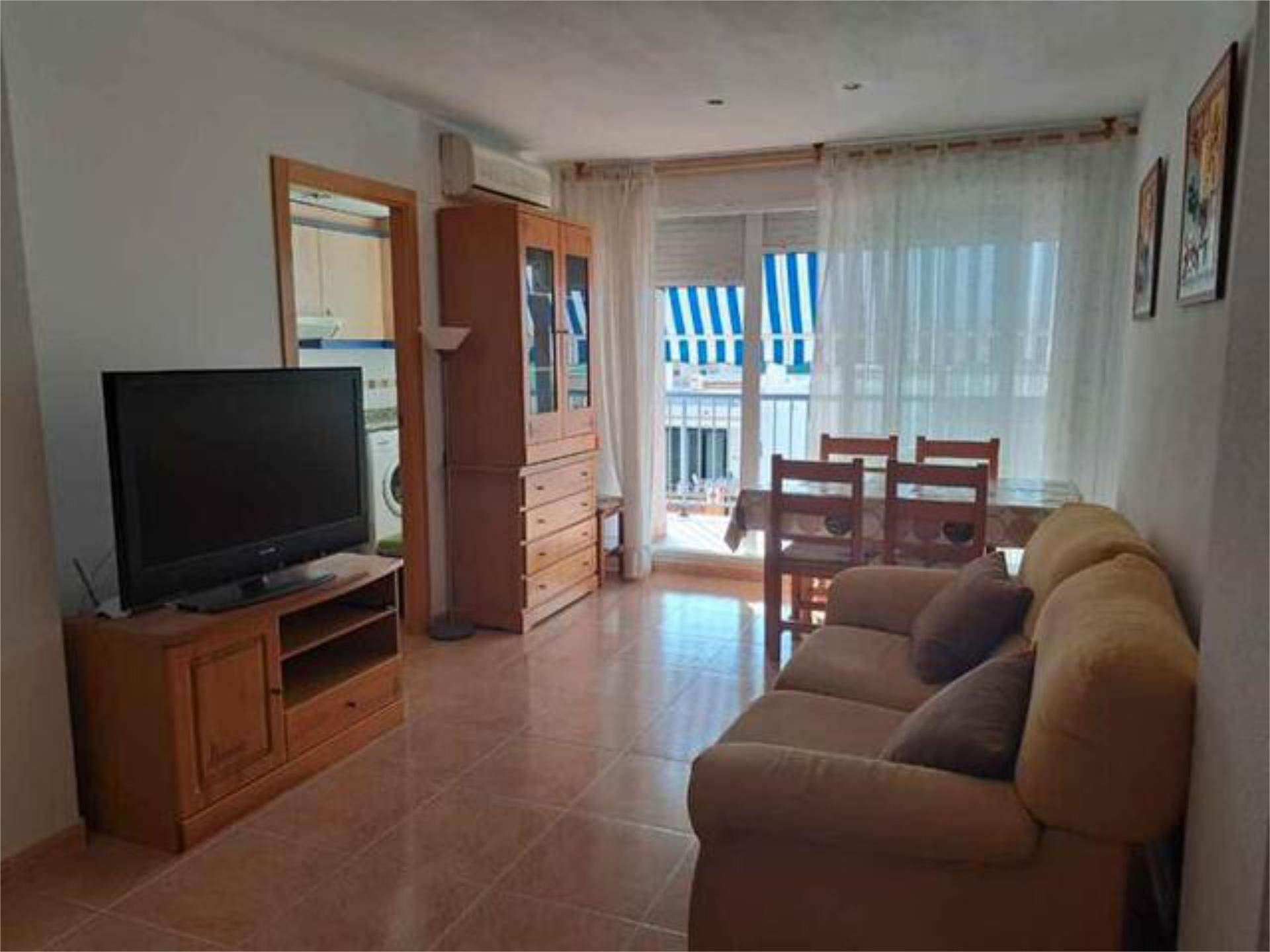 Dormitori de Apartament de lloguer en Nules amb Calefacció, Terrassa i Piscina