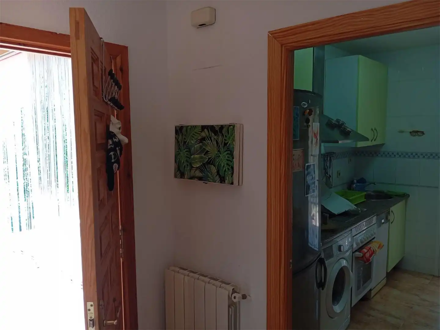 Wohnung zum Verkauf in Navahondilla mit Klimaanlage, Heizung und Privatgarten